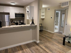Uptown Professional Exclusive & Gated Condo, Allocated Parking - FURNISHED!